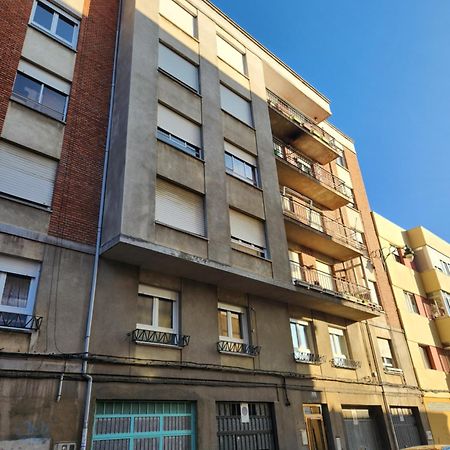 Moderno Apartamento Cerca Del Centro En Leon Luaran gambar