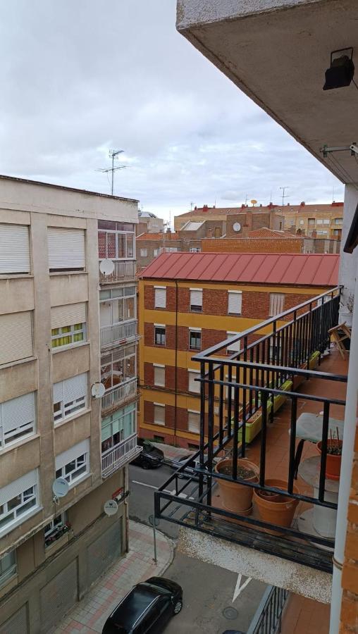 Moderno Apartamento Cerca Del Centro En Leon Luaran gambar